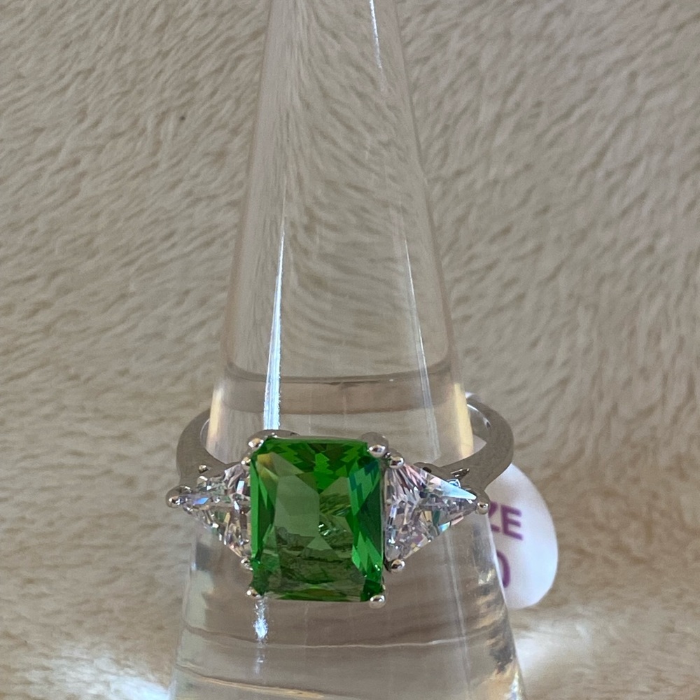 Brand new ring bomb green topaz size 10